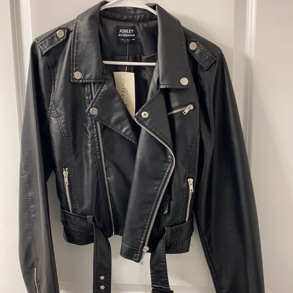 Leather jacket - Picture 6 of 6